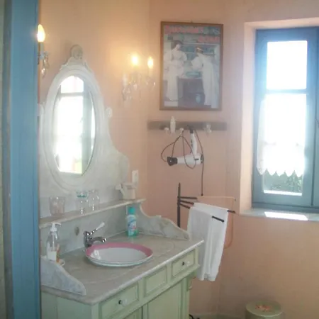 D'hotes La Margotte 3*