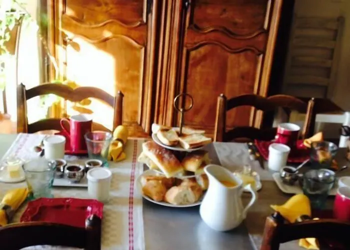 Couette-café D'hôtes La Margotte 3*