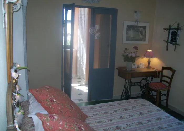 Couette-café D'hôtes La Margotte 3*